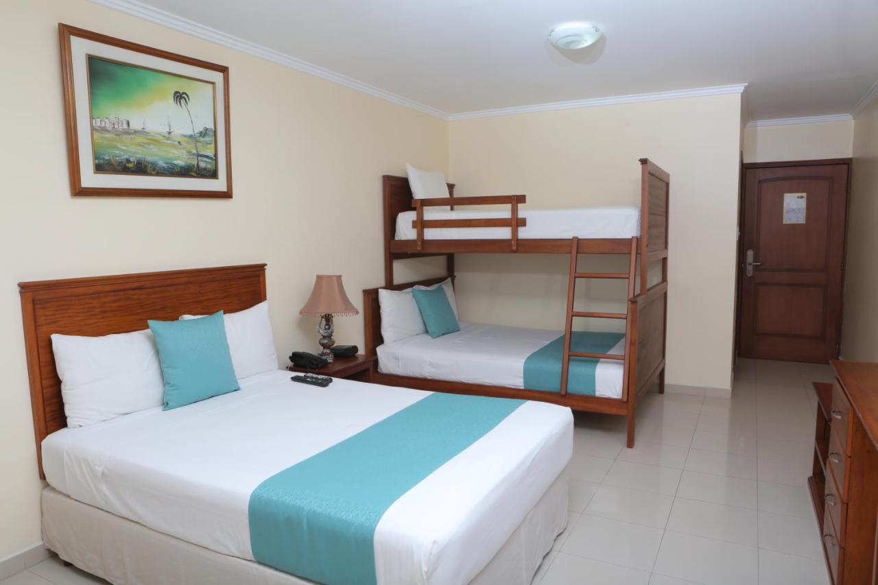 Hotel El Marques Atacames Bagian luar foto